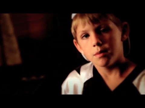 7 Year Old Raps Eminem - Love the Way You Lie (COVER by MattyBRaps ft Julia Sheer)