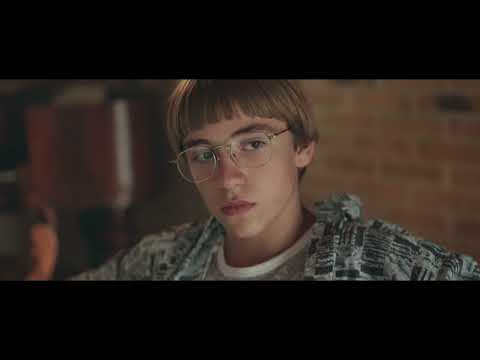 丹麥年度最荒謬的家庭喜劇【吾家有神】 中文預告｜冷面硬漢 薩翰梅林 X 瑞典歌壇天后 麗莎妮爾森 ｜改編自丹麥暢銷同名小說｜年度最佳狂妄、荒謬家庭喜劇