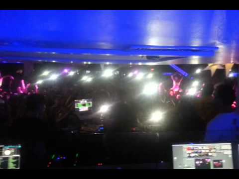 Pauly D open startup, Club La Vela