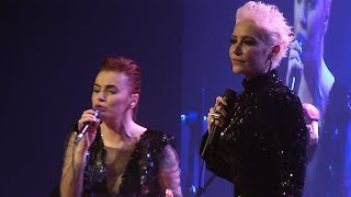 Ceylan Ertem &amp; Sıla - Bugünüm Sensiz Geçti (Live)