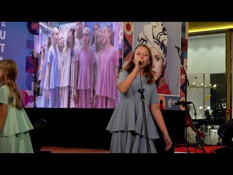 LAULUPESA ANSAMBLID + SOLIST GLORIA RAUDJÄRV - PIDUPÄEV | SÜGISENE MOEKUULUTAJA