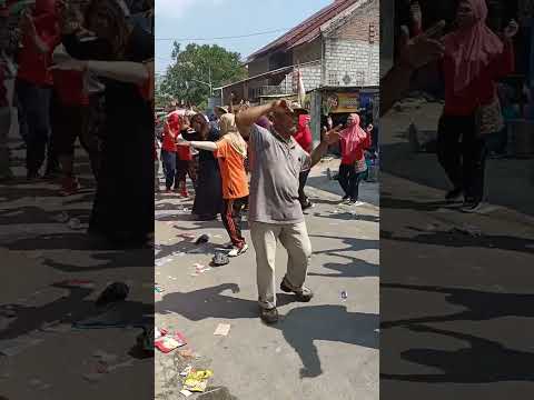 KOPI LAMBADA BERGOYANG