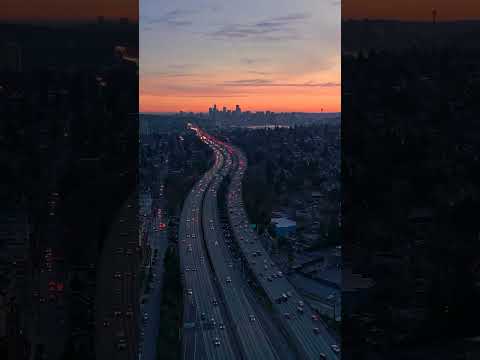 Sunsets been unreal lately in Seattle #seattle #washington #visitseattle #explore #skyporn #sunrise