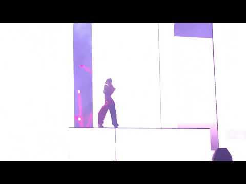 190713 LISA DANCE COVER SWALLA VER 2.0 (BKK Day 2) #BLACKPINKInBangkokEncoreDay2