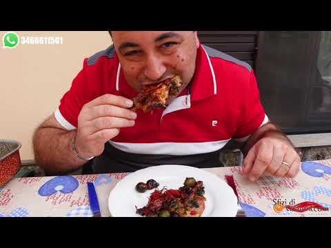 Pollo e Pasta al forno cotti nel forno a Legna nel giorno di festa