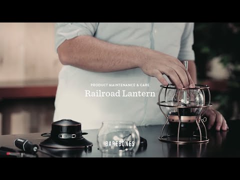 Productvideo 1 - Barebones Railroad Lantern Bronze – USB
