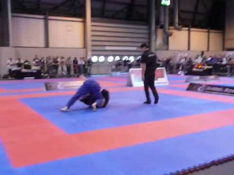 BJJ British Open 2013 Senior 1 Blue Final