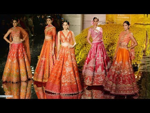 Malaika Arora Walks For Sulakshana Monga | India Couture Week 2019