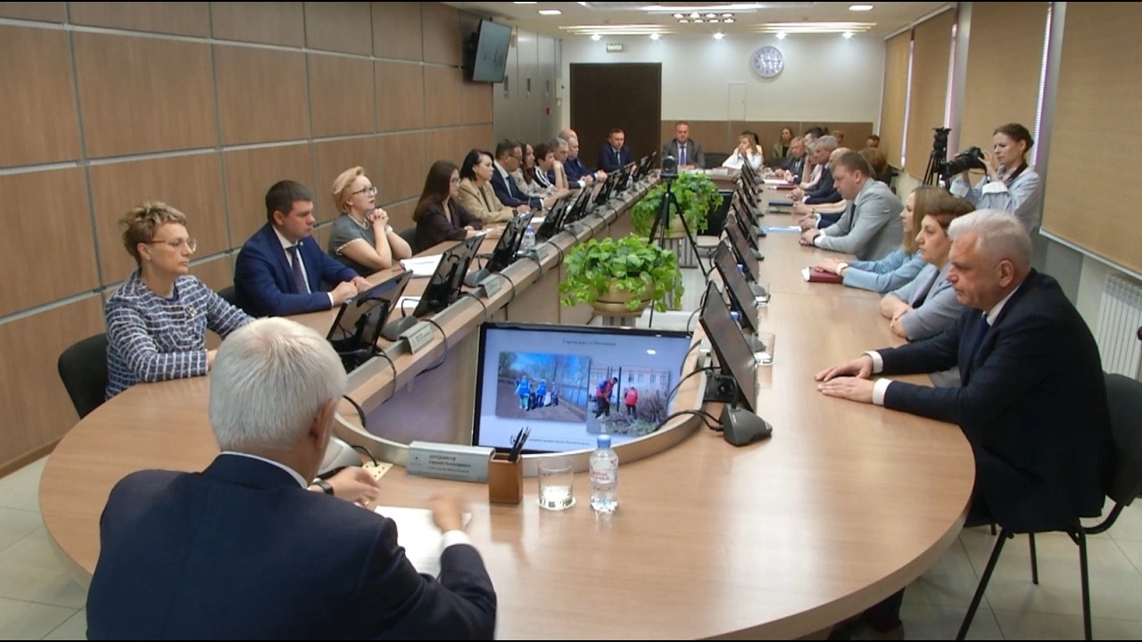 Время местное. Эфир: 15-05-2026 - Аппаратное совещание в администрации города