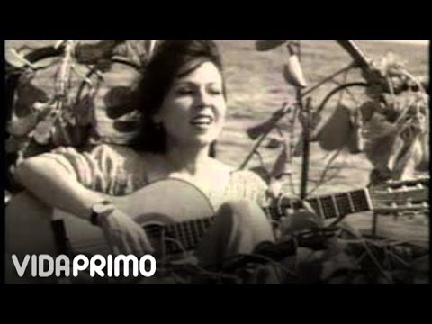 Alguien Me Espera - Liuba María Hevia