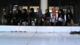 preview picture of video 'BARU: rapai putri Aceh.MPG'