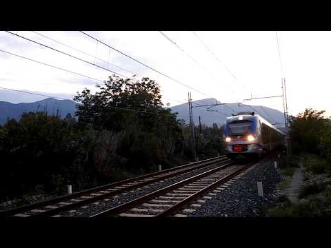 Treno Jazz tra Palermo e Termini Imerese transito veloce con strombazzata.