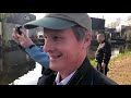 Papegaaiduiker trekt tientallen vogelaars naar Dordrecht
