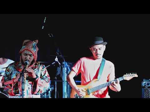 Jamet Singit - Sikut Kiri Sikut Kanan (BANASPATI)