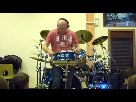 Jeff Rich (ex Status Quo) drum roll on snare 24.1.12