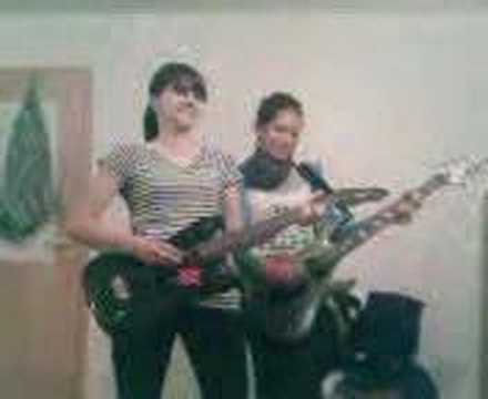 Izabela und Nada! alle meine entscheeennn...xD