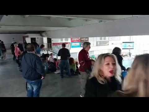 Una piscina Zanelli gremita con un tifo indiavolato per la finale di Len Euro Cup Rari Nantes-Vasas