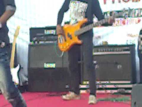 D'Heart Band H.T.S ( Hubungan Tanpa Status ).