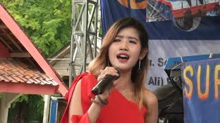 Download lagu Gerimis Melanda Hati (Tia Oy Oy - Surya Nada) mp3 Download lagu Gerimis Melanda Hati (Tia Oy Oy - Surya Nada) mp3