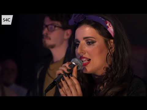 Alys Williams - Blodau Papur