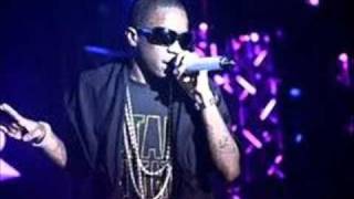 Tinchy Stryder - Famous + Lyrics