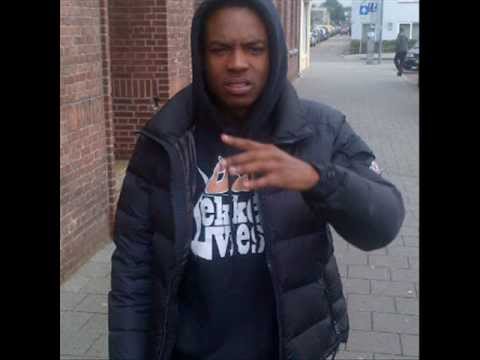GinoSTACKSZ ft LekkerVies - BackaFlaka