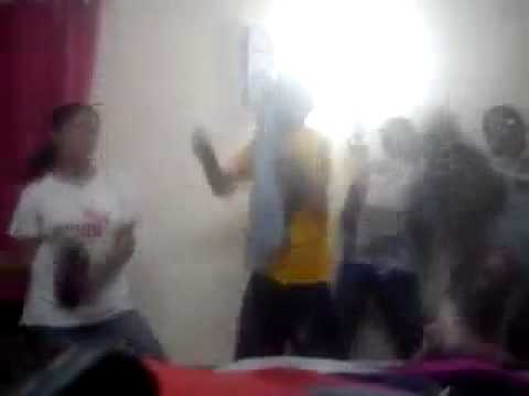 Indian School children doing harlem shake