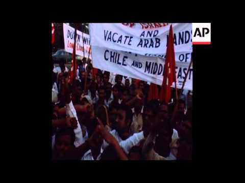 SYND 17-10-73 ANIT US DEMONSTRATION IN DELHI