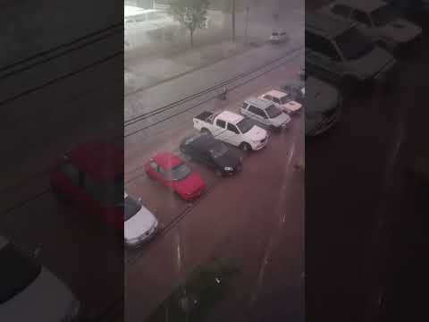 19:45 llegó el agua a Viedma rio negro 🇦🇷🌧️🌧️