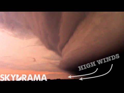 Shelf Cloud, Midwest Severe Storm - Stunning or Ominous? #derecho