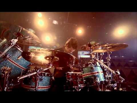 Rebeka Dremelj - Carobni zagrljaj (Official video)