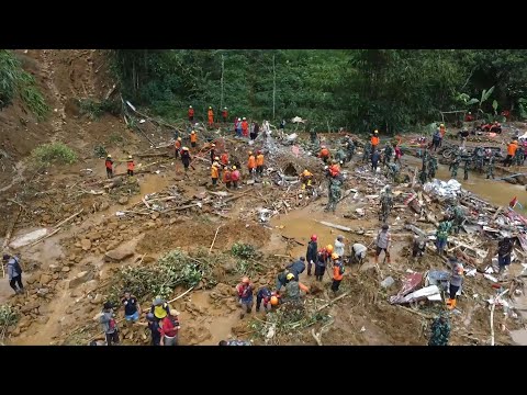 Rescuers search for missing after deadly Indonesia landslide | AFP