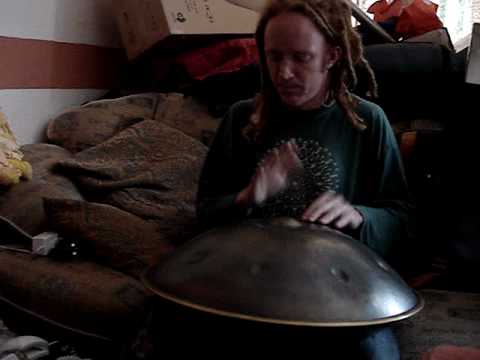 danny cudd- hang playing hedge monkeys.MPG