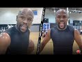 FLOYD MAYWEATHER HAS HILARIOUS GAME OF BASKETBALL - SMOKES HIS COUSIN PLAYING ONE ON ONE