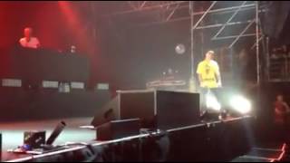 Salmo canta "la prima volta" dopo anni -  Live da Brividi