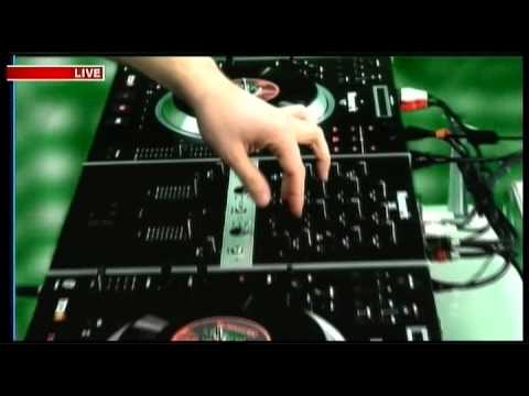 D.J.JUMP-Let it show mix Live 2011-.avi
