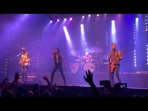 Carajo + Lula Bertoldi - Acorazados - Vivo en Groove