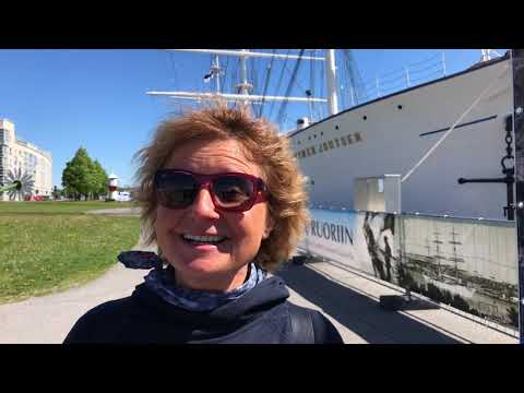 Sari: Sukellus on ammatti ja rakas harrastus, Forum Marinum