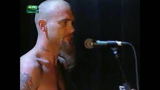 Queens of the Stone Age  - Quick and to the Pointless Live @ Paredes de Coura 2003