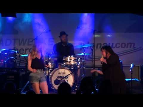 Summer Jazz Pinneberg 2022 Jessy Martens + Chiara: heh everybody