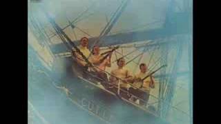 The Clancy Brothers &amp; Tommy Makem - Johnny&#39;s Gone to Hilo