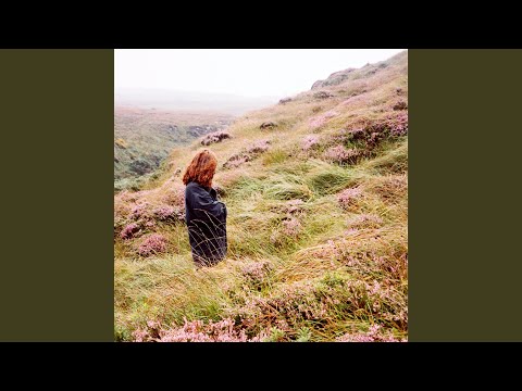 Hazel - Núria Graham