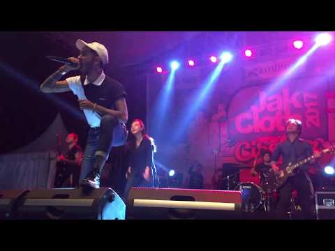 Killing Me Inside Feat AIU & Onandio Leonardo - Tormented (Live at Jackloth Cirebon 2017)