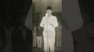 Download lagu Pembacaan Teks Proklamasi Suara Asli Soekarno #proklamasi #kemerdekaan #soekarno #shorts #short mp3
