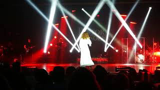 Pastora Soler &quot;Ni una mas&quot; BENIDORM PALACE 22/02/18