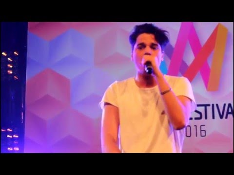 ESCKAZ in Stockholm: Oscar Zia - Human (at Melodifestivalen afterparty)