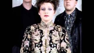 The Cocteau Twins - Blue Bell Knoll (1988)