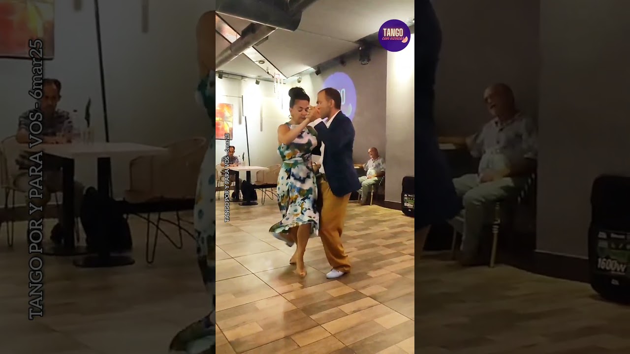 Video thumbnail for Erika López y Jose Halfon. Tristezas de la calle corrientes (Tango Bardo) Tango con Azucar 6feb25