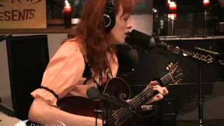 Karen Elson performing &quot;The Ghosts Who Walks&quot; on KCRW