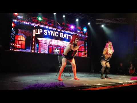 Moulin Rouge a la Big T and Little C